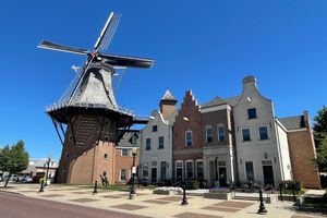 pella_historical_village_vermeer_mill78931_med-2310649477.jpg